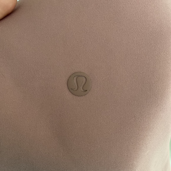 LULULEMON ON THE FLY PANTS *read description* - Picture 2 of 7